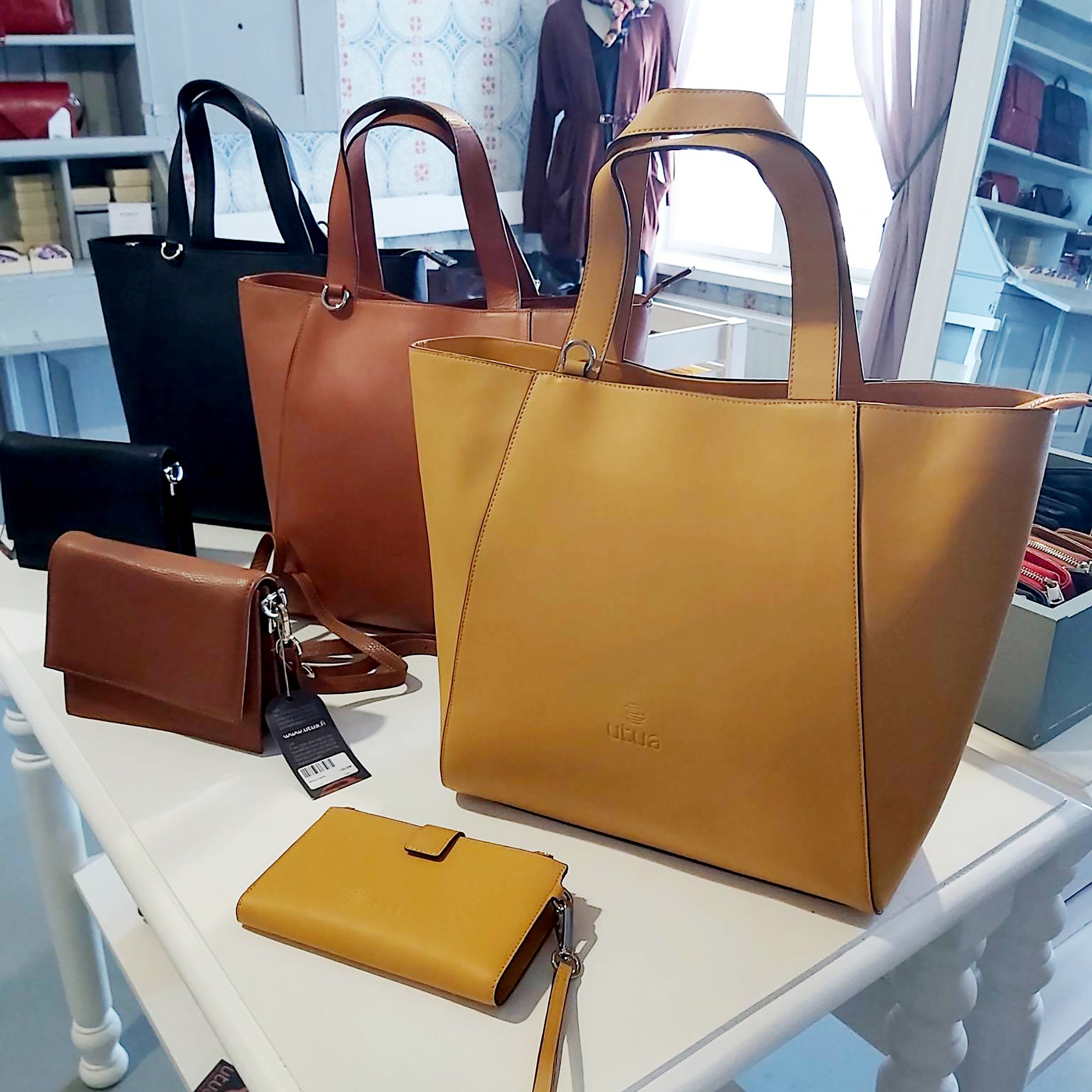 Utuan Business-laukkujen valikoima vahvistuu!