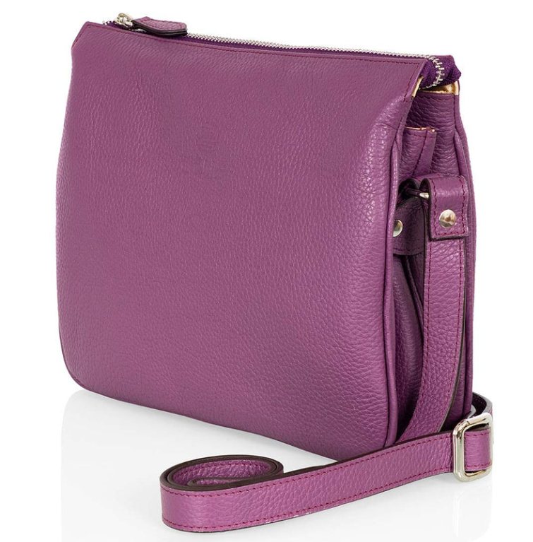 Monikäyttöiset ja laadukkaat crossbody laukut Utua verkkokaupasta. Tervetuloa tutustumaan nahkalaukkuihimme.
