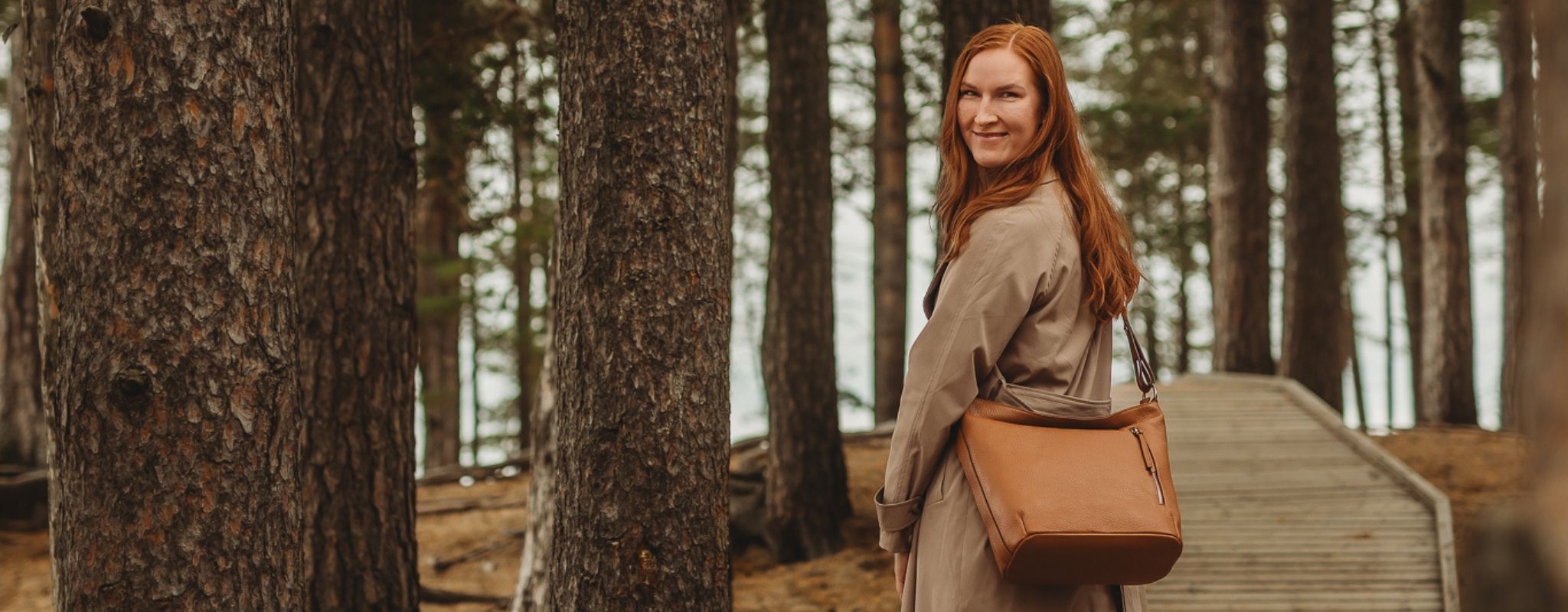 Utuan värikkäät nahkaolkalaukut on suunniteltu Suomessa! Laadukas nahka ja ajaton muotoilu sopivat niin arkeen kuin juhlaan. Tilaa helposti verkosta!