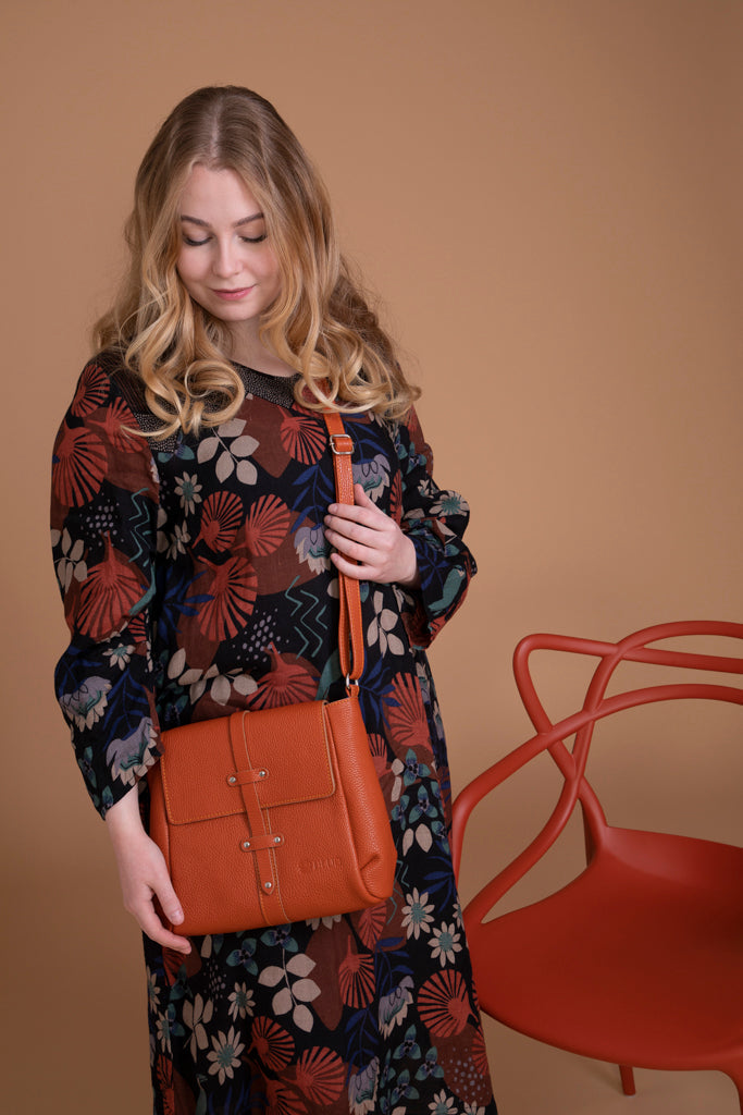 Nahkainen Utua olkalaukku Tasku ruskea