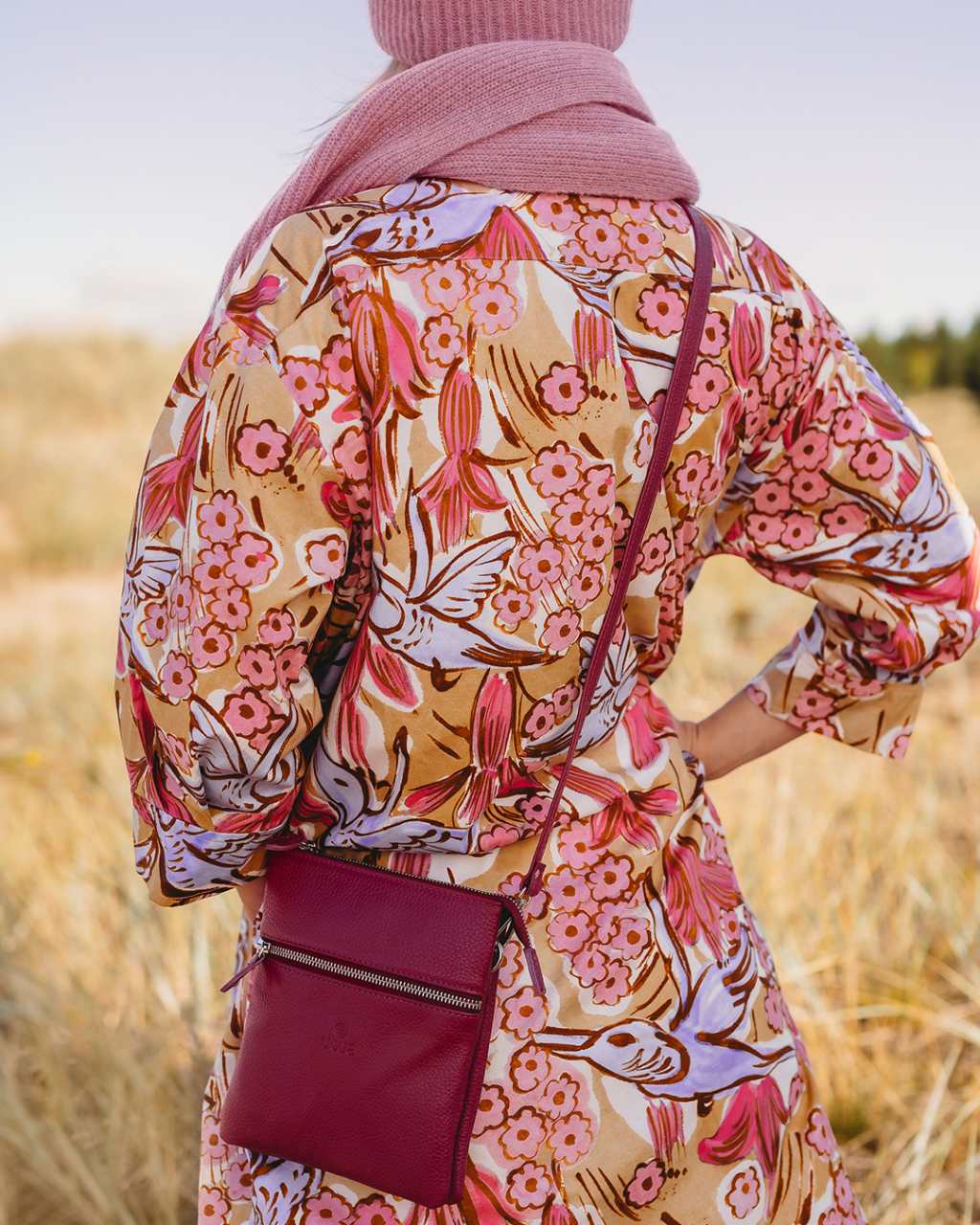 Pisara pikkulaukku musta