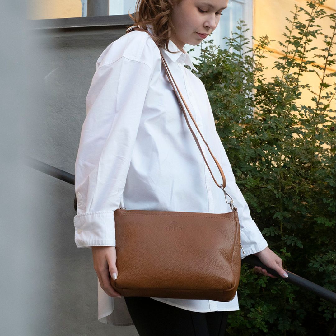 Utua-olkalaukut-aitoa-nahkaa