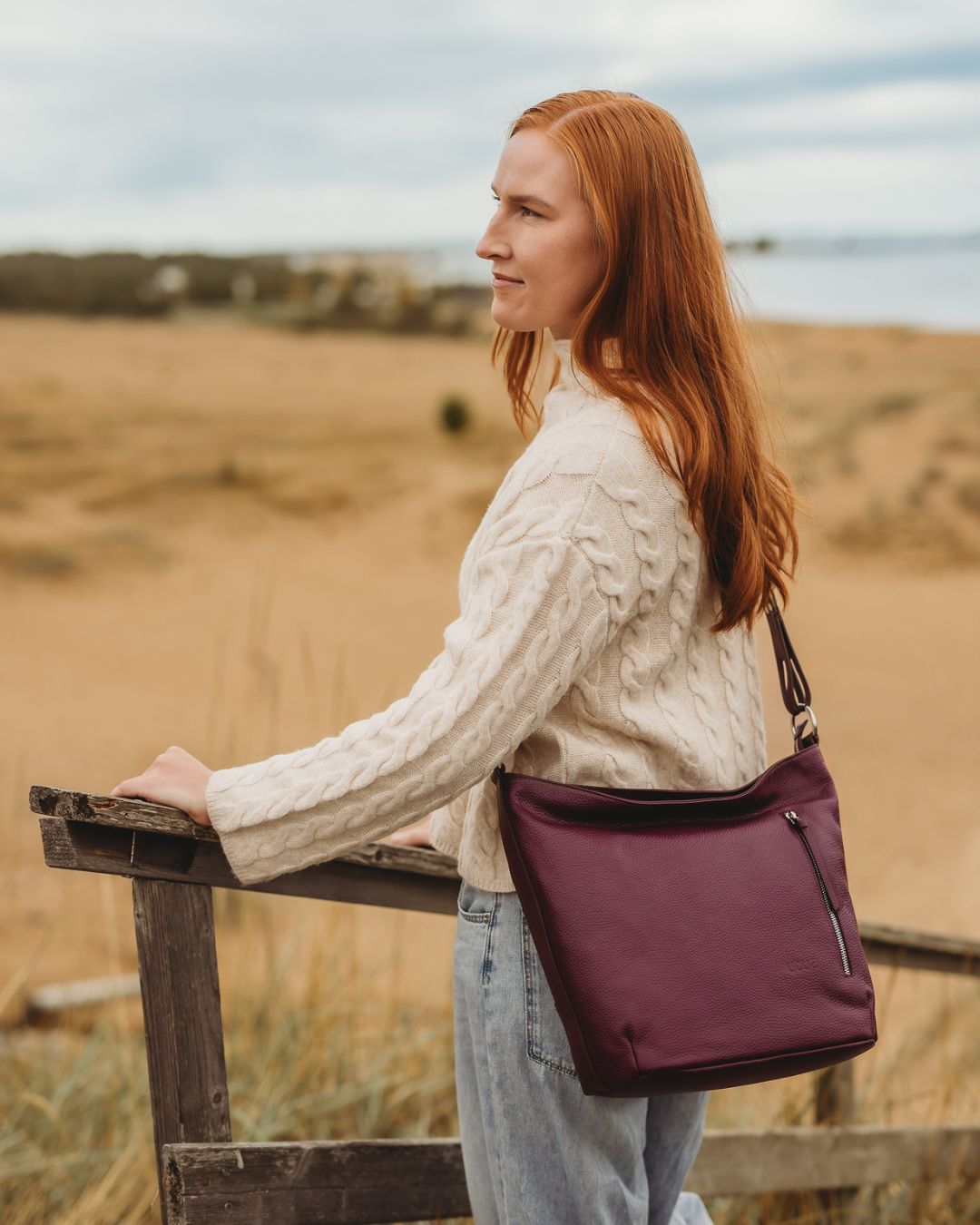 utua roihu tumman violetti olkalaukku crossbody
