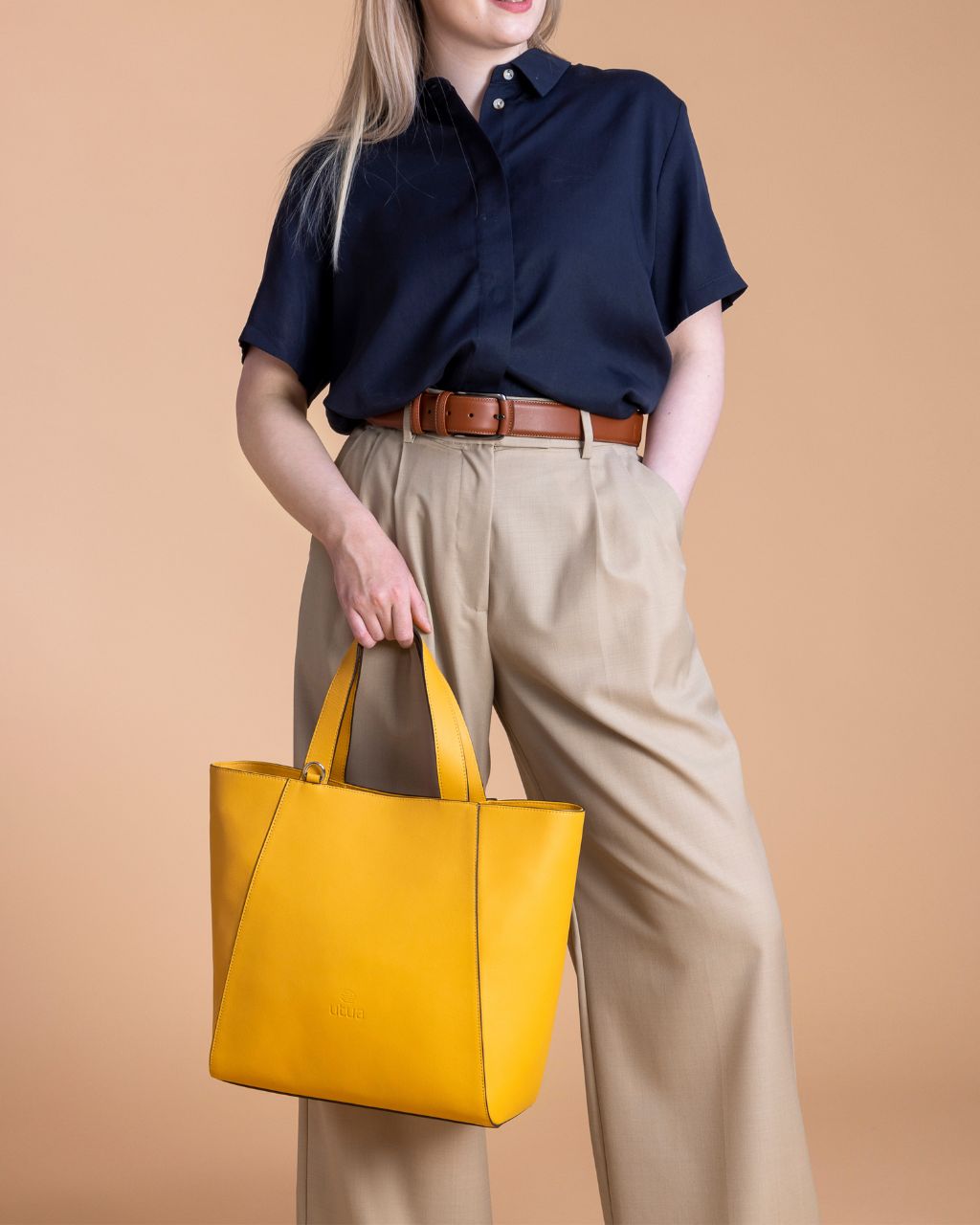     LaadukasUtuaAtheneExclusivekasilaukkukeltainen