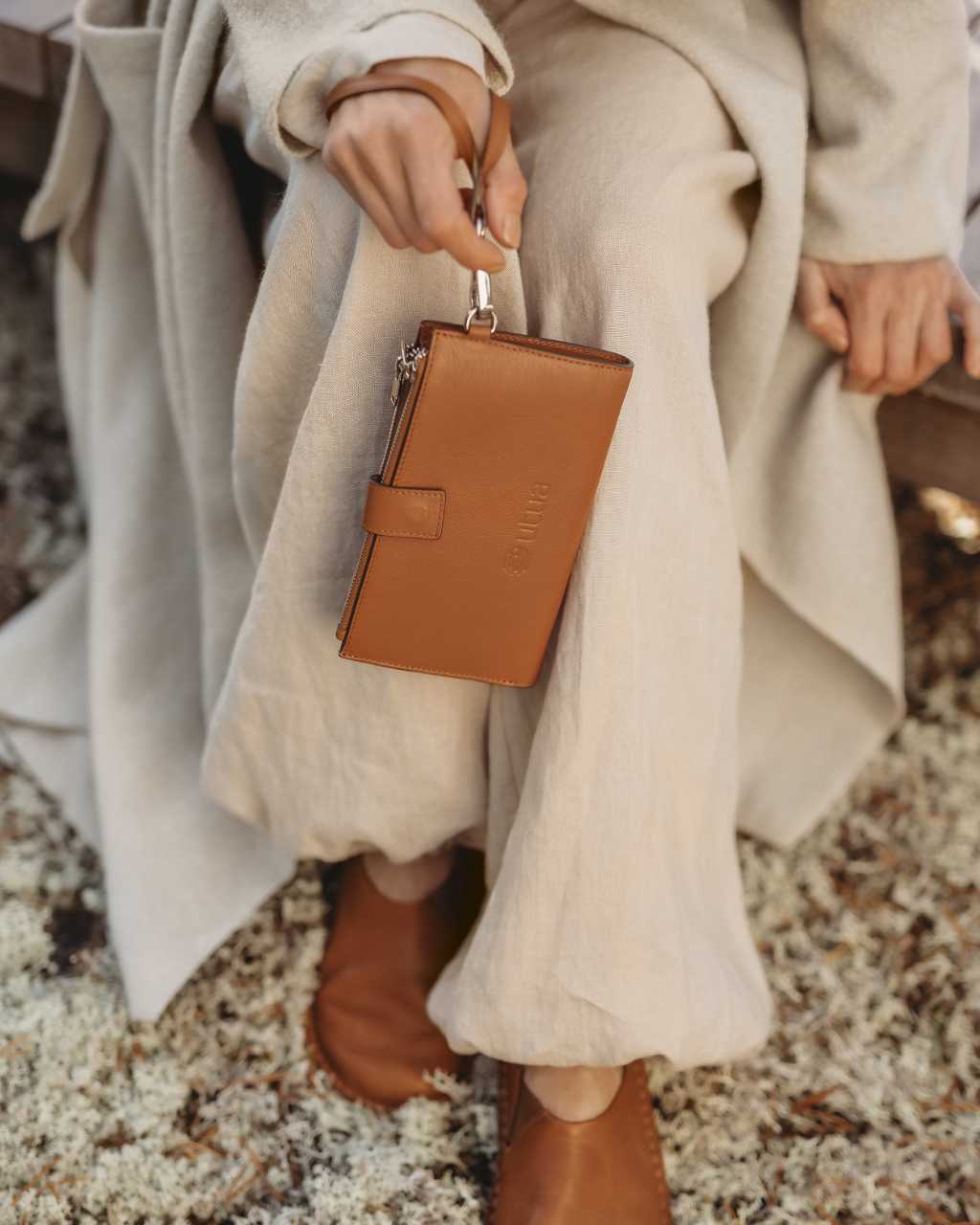 Musta Utua Nahkainen puhelinlompakko