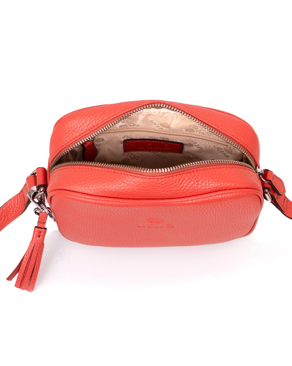 Suomalaisen-utuan-korallin-punainen-olkalaukku-Espoo-Exclusive