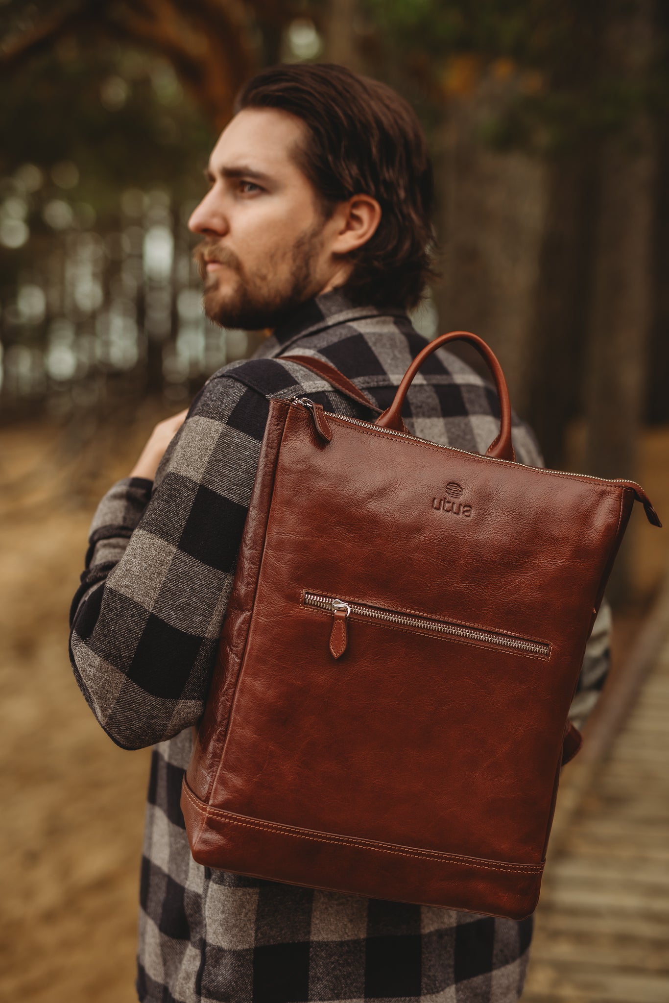 kasviparkittu-themis-reppu-ruskea