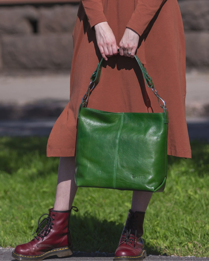 utuaroskildekäsilaukkukuvavideo