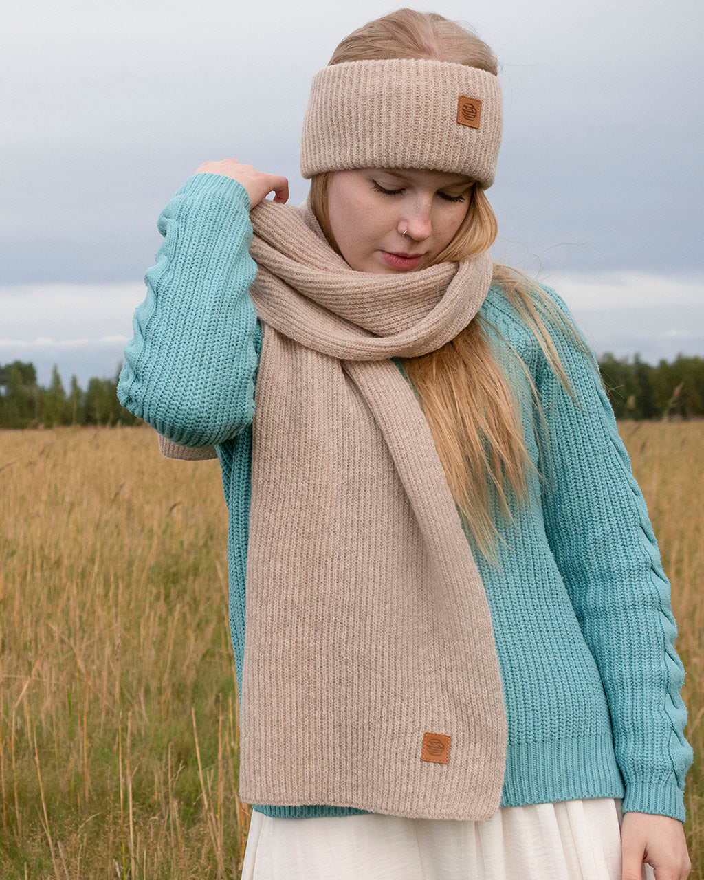 utua bertta mohairpanta beige niitylla